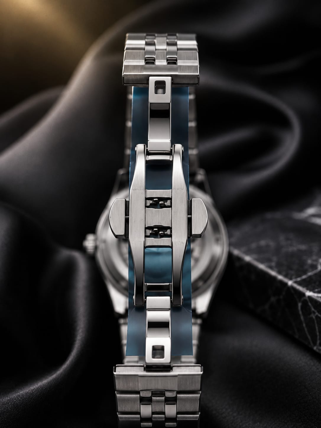 RLX - Land Dweller Smooth Watch
